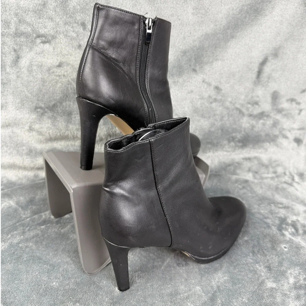Black Leather‎ Ankle Boots Size 7.5M Block Heel Side Zip Classic Elegant Stylish